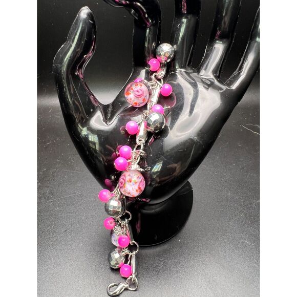 Bright Pink Beaded Bracelet - Picture 6 of 6
